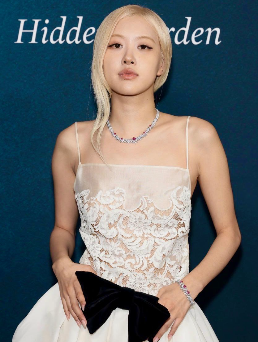 Rosé, icône mode