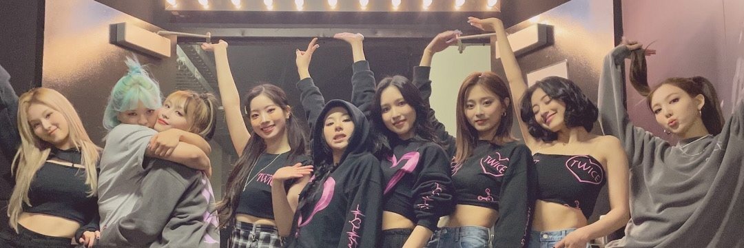 Les membres de TWICE