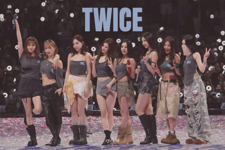 TWICE : les neuf filles qui ont appris au monde entier à sourire 🍭